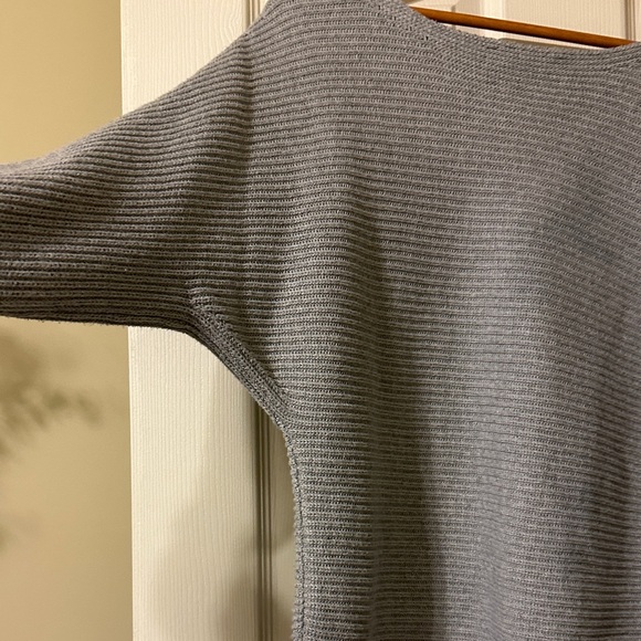 Boston Proper Gray Ribbed Women's Sweater - Picture 3 of 4